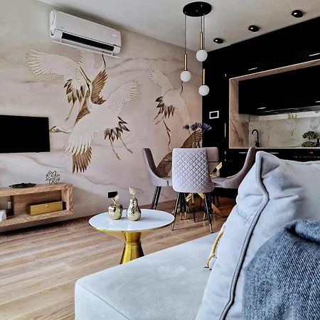 Lux - Z Ogrodem Nad Jeziorem Ольштын